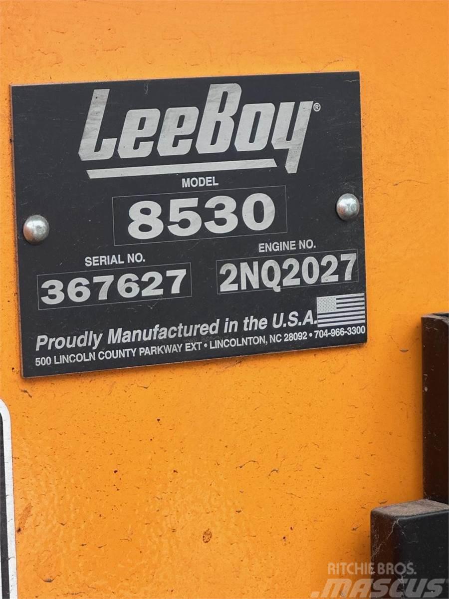 LeeBoy 8530 Finisseur