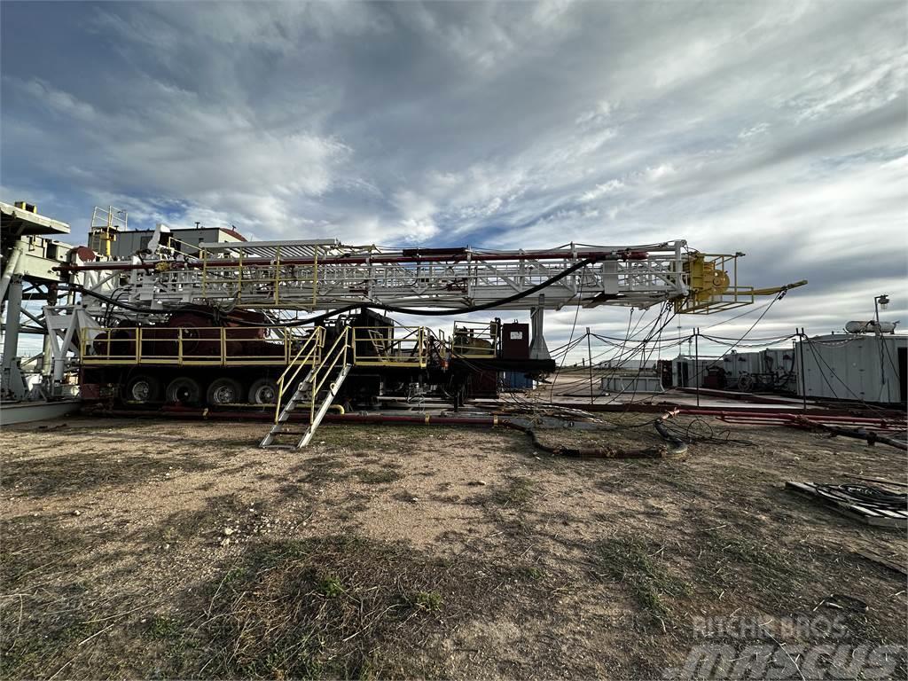  RG Petro Drilling Rig 1300 HP Trailer Mounted Foreuse de surface