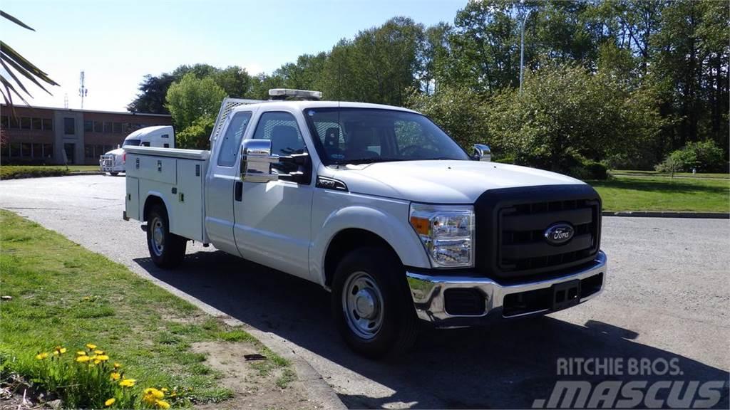 Ford F-350 SD Camions et véhicules municipaux
