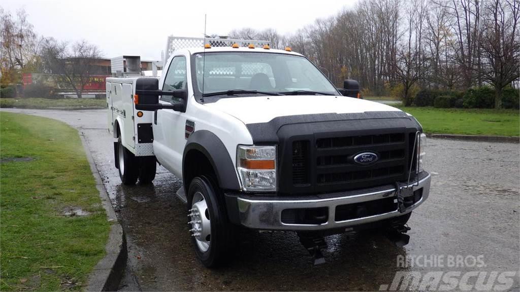 Ford F-550 Camions et véhicules municipaux