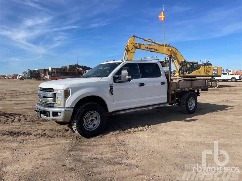 Ford F 350 Camion plateau