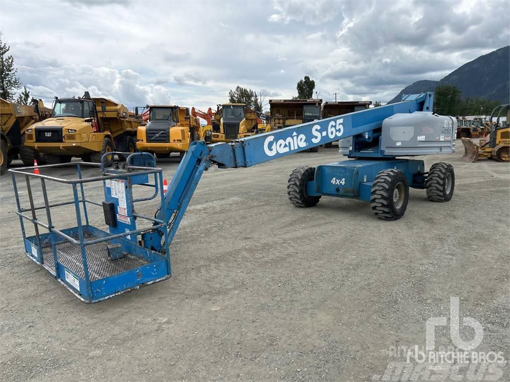 Genie S-65 Articulated boom lifts