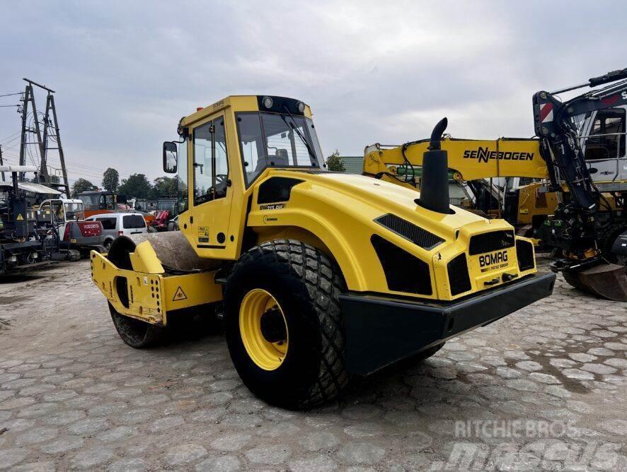 Bomag BW216 DH-4 Rouleaux monocylindre