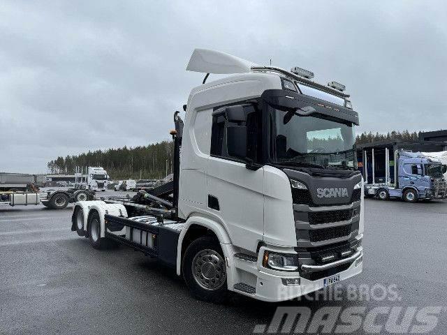Scania R 500 B6x2NB Camion porte container