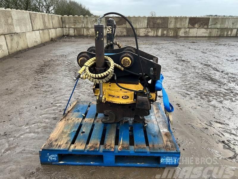 Engcon Hitch to suit 12-16T Excavator Godet