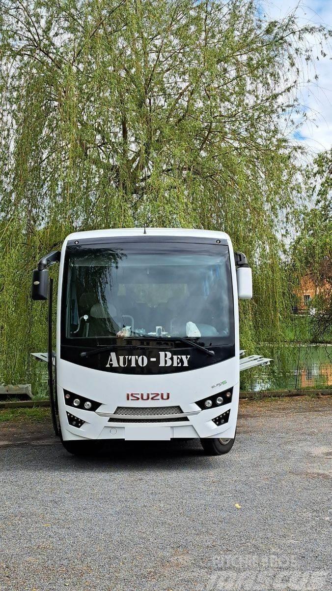 Isuzu Novo Ultra Bus Autobus interurbain