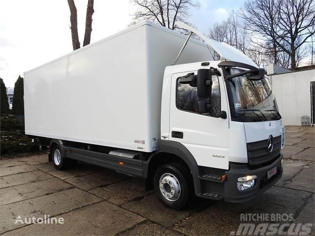 Mercedes-Benz ATEGO 12.24	Koffer + tail lift Camion Fourgon