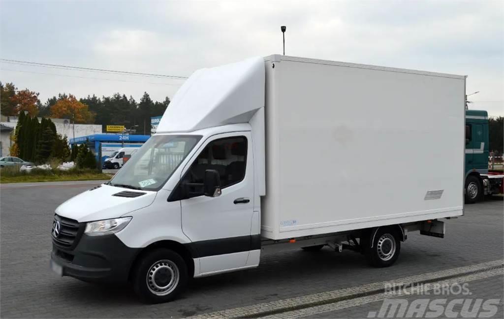 Mercedes-Benz Sprinter 314 CDI Container 8 pallets One Owner Fourgon