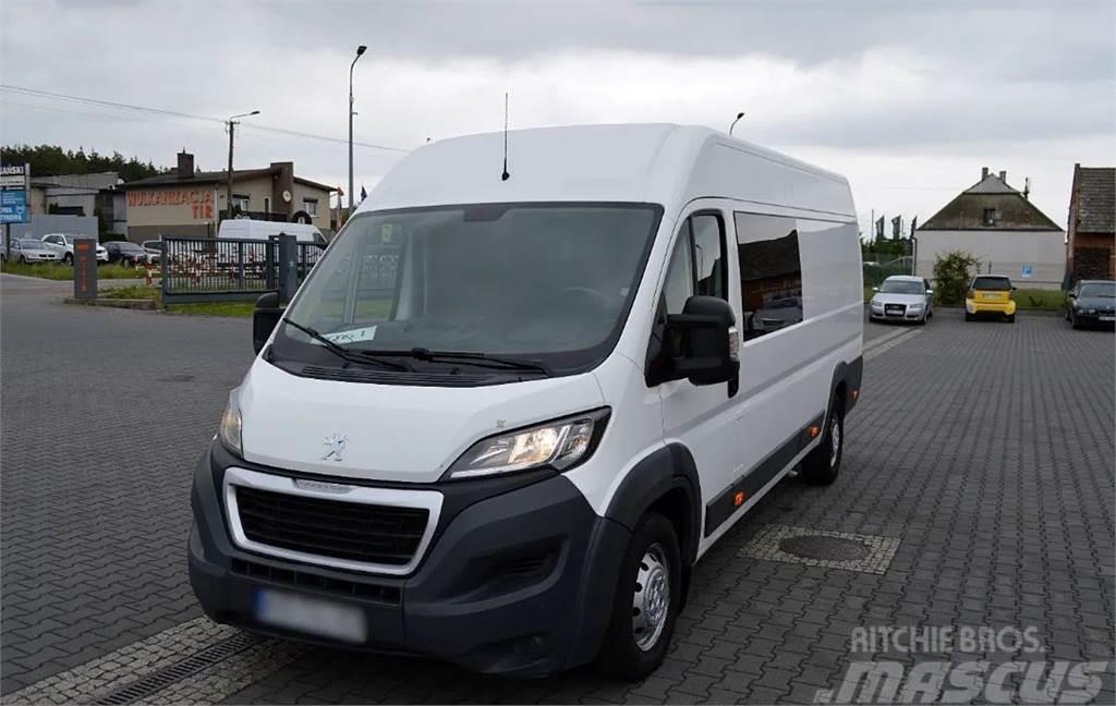 Peugeot Boxer Furgin Duoble CabinDoka L4H2 7-seater One O Cabines