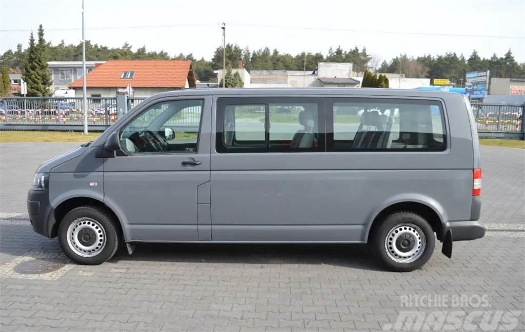 Volkswagen Transporter T5 Brygadówka, Osobowy, 9-miejsc, Jede Mini-bus
