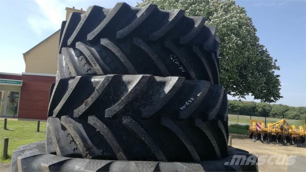 BKT 540/65R30 Autres matériels agricoles