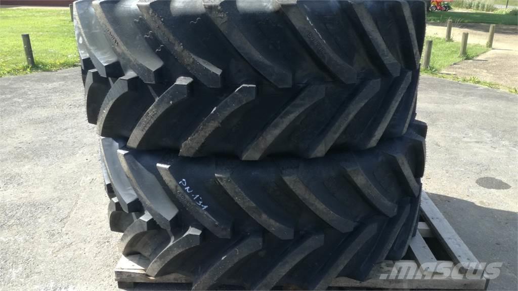 BKT 650/65R42 Autres matériels agricoles
