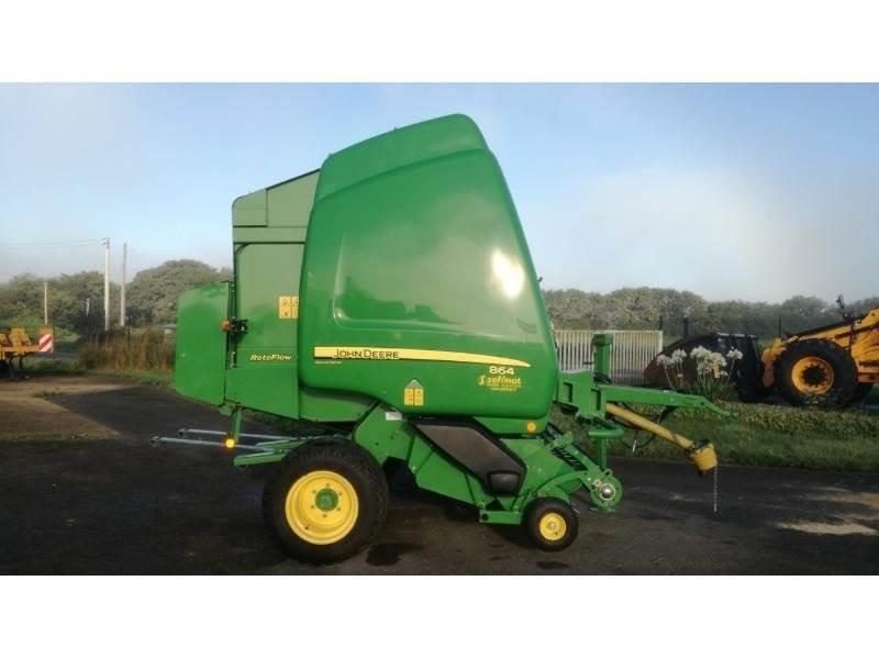 John Deere 864 Presse à balle ronde