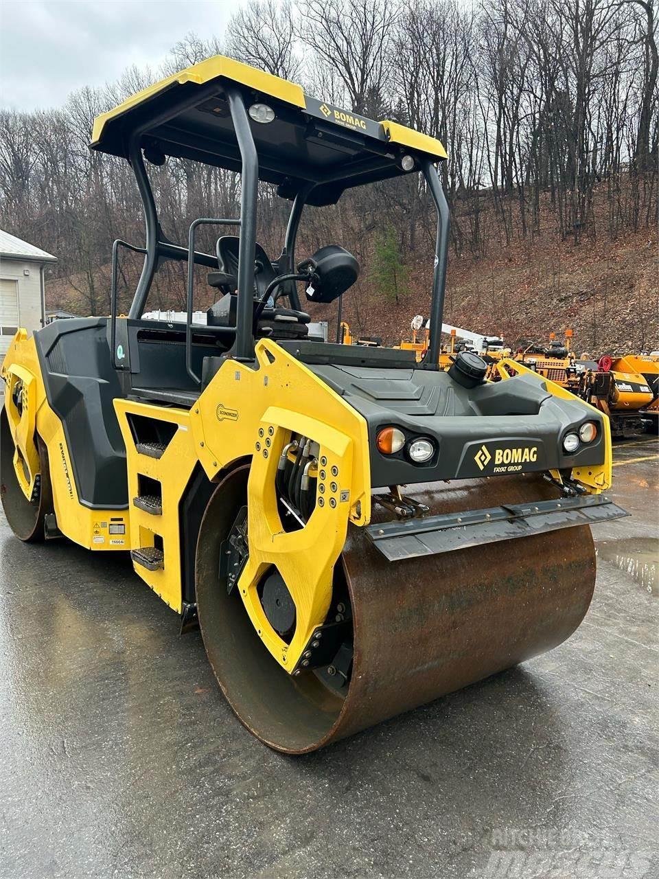 Bomag BW161AD-5 Rouleaux monocylindre