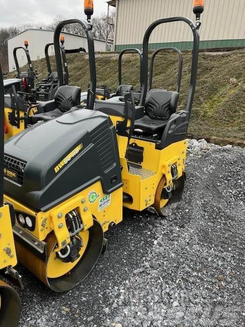Bomag BW90AD-5 Rouleaux monocylindre