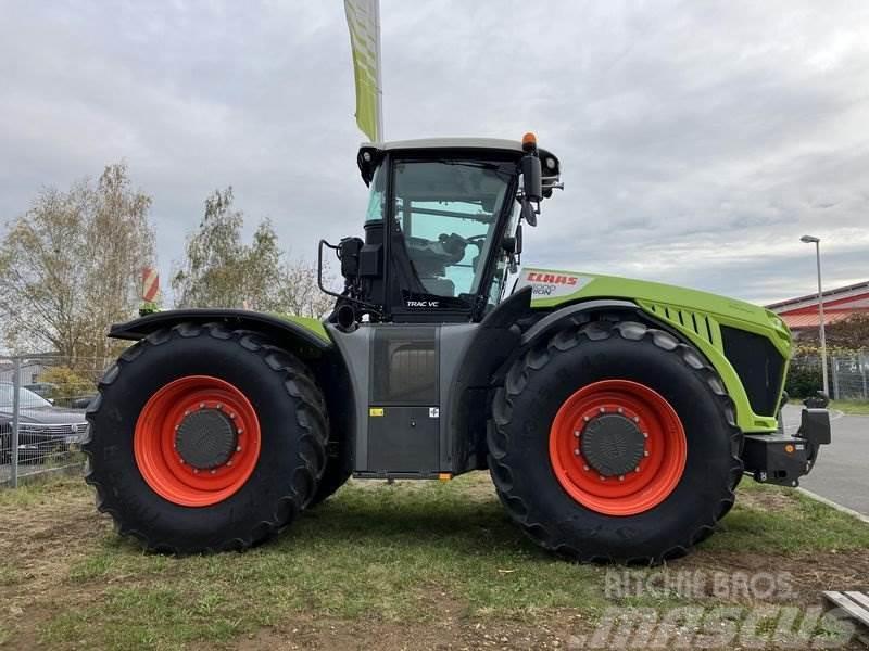 CLAAS XERION 4000 VC Tracteur