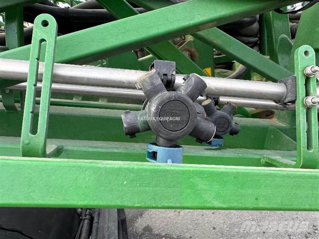 John Deere 832 Pulvérisateurs traînés