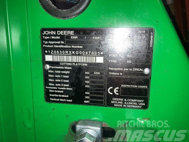John Deere S670I Moissonneuse batteuse
