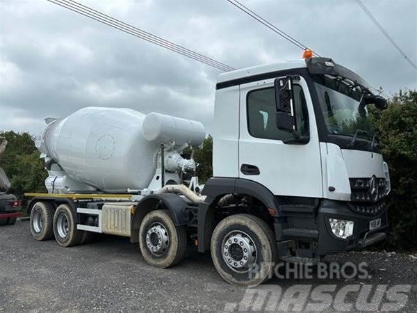 Mercedes-Benz BARYVAL 8m3 Camion malaxeur