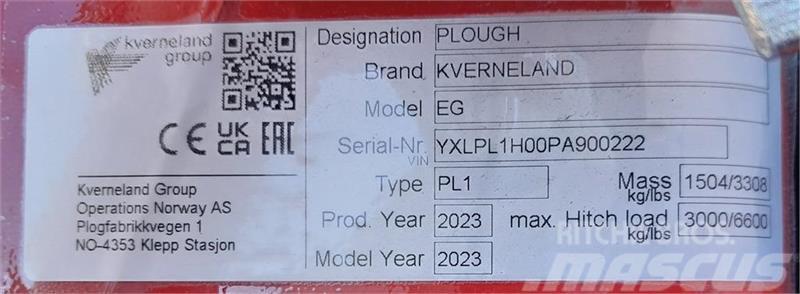 Kverneland EG-100/200-28 4 furet Charrue réversible