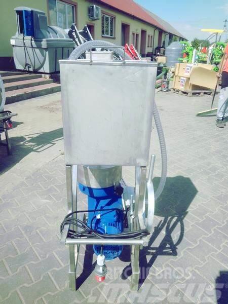  POLAND Operator to purify milk/ Milchzentrifuge/Wi Autre