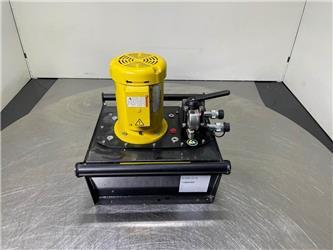  Enerpac ZE4020NW - 1,8 KW - Compact-/steering unit