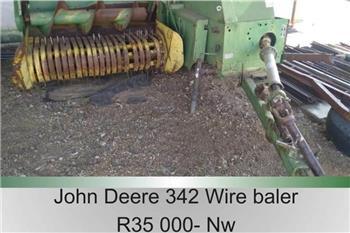 John Deere 342 - Wire
