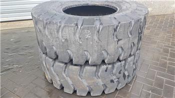 BKT 17.5-25 - Tyre/Reifen/Band