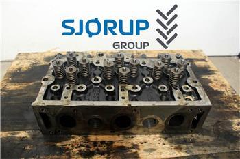 Massey Ferguson 8690 Cylinder Head