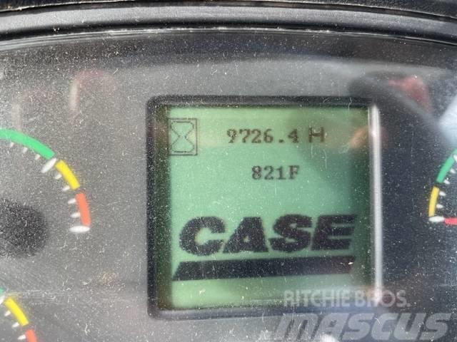 CASE 821F Chargeuse sur pneus
