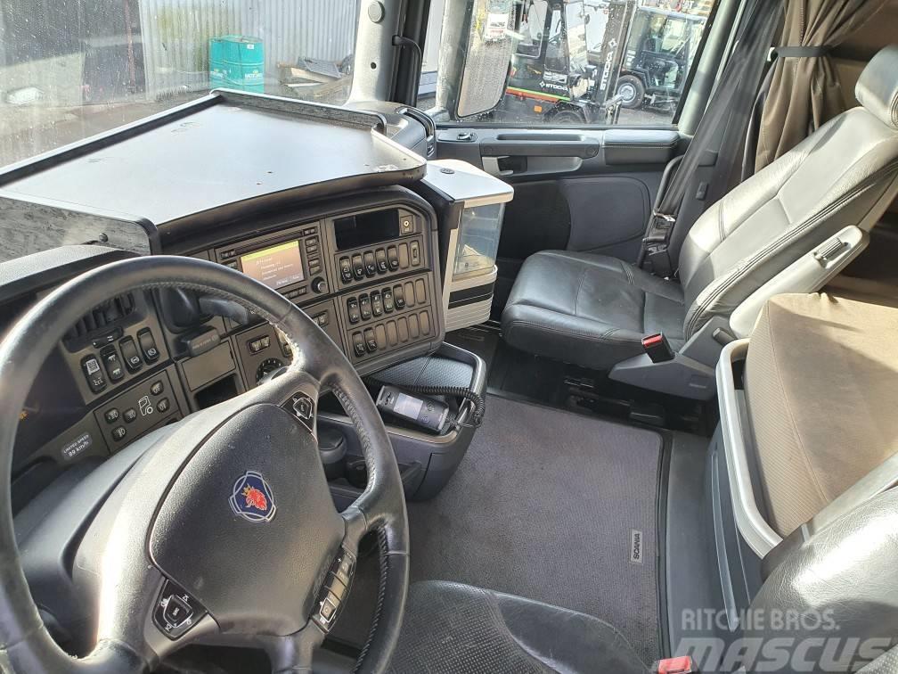 Scania R 490 Camion pour copeaux de bois