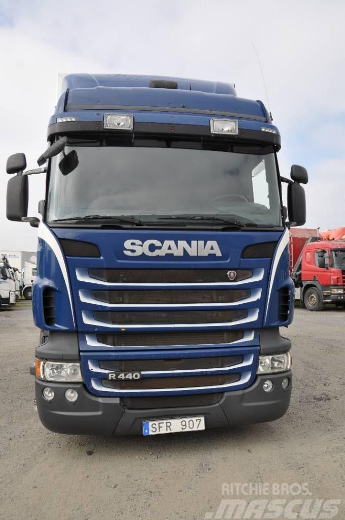 Scania R440 LB6X2*4MNB Camion Fourgon