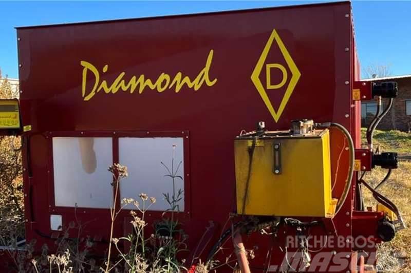  Feed Mixer Diamond FW13 Feeder Stockage, conditionnement - Autres