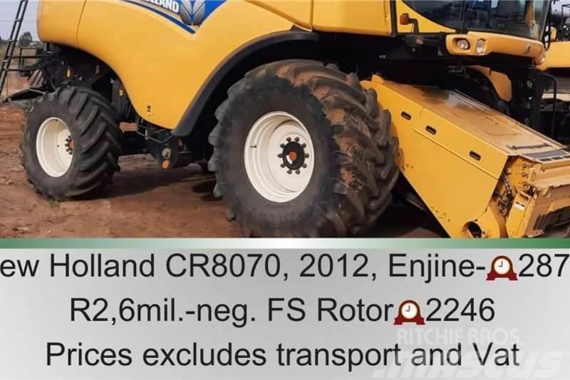 New Holland CR 8070 - 2246 rotor hours Autre camion