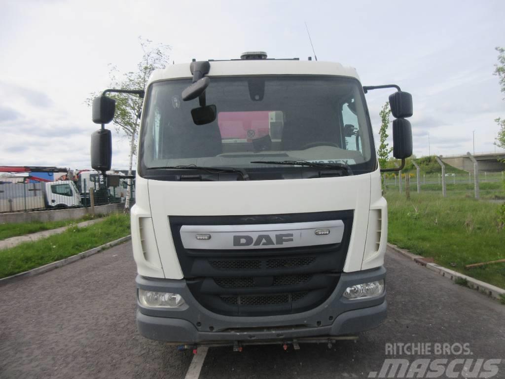 DAF 55.220 Camion balayeur