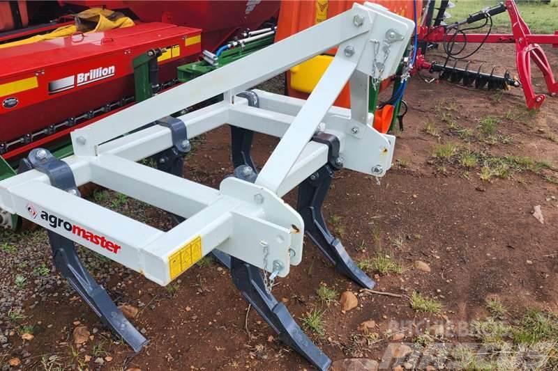 Agromaster 5 tooth ripper Autre camion