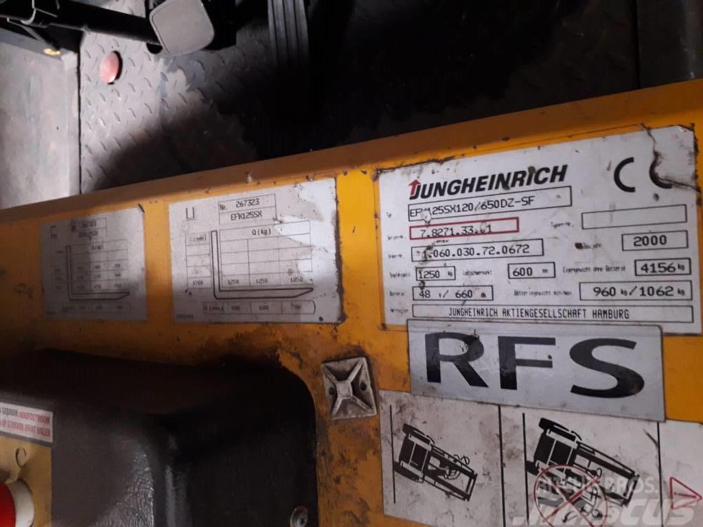 Jungheinrich EFX 125 Préparateur de commande haute levée