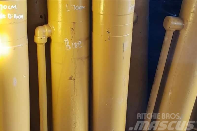 Bell B18B Hydraulic Cylinders Autre camion