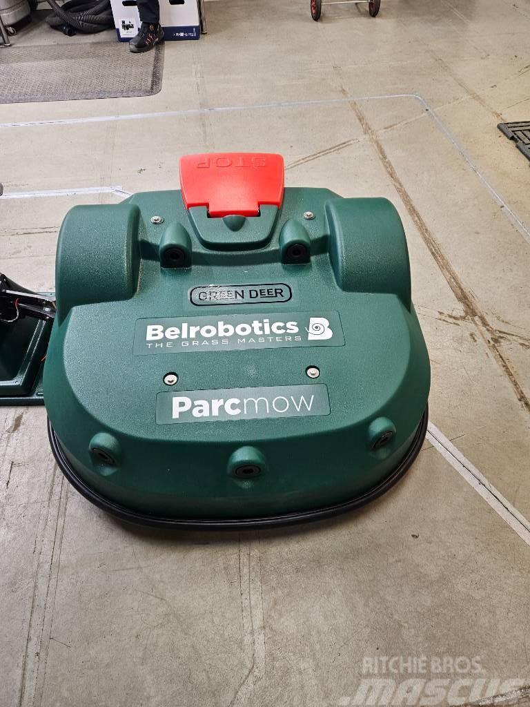 Belrobotics Parcmow Connected Line Robot de tonte
