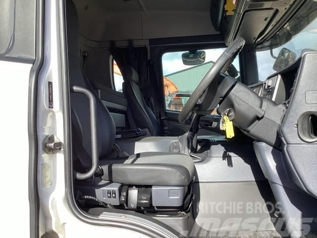 Scania P 280 Camion à rideaux coulissants (PLSC)