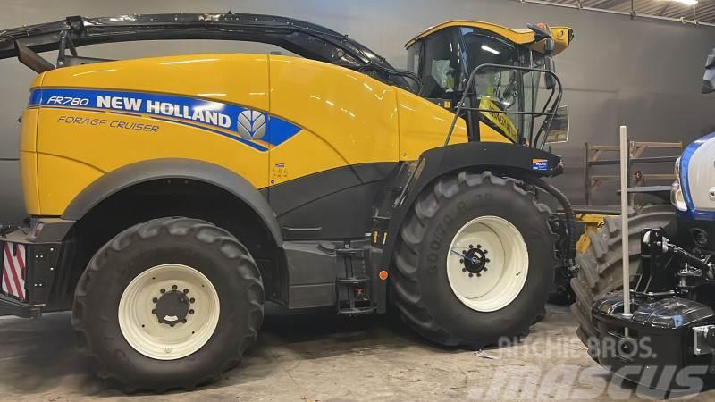 New Holland FR780 T4B Ensileuse automotrice