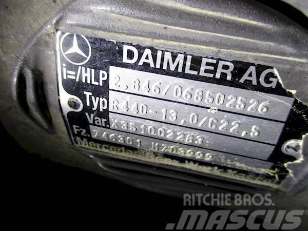 Mercedes-Benz R440-13,0/C22.5 Essieux