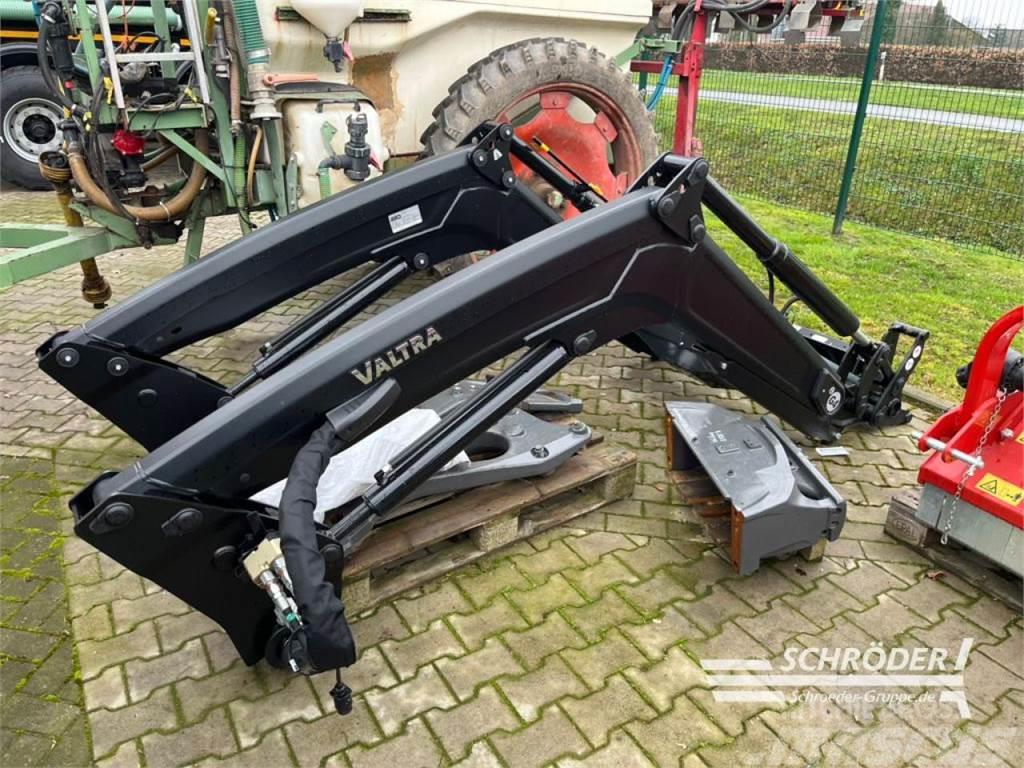 Valtra G4 L Chargeur frontal, fourche