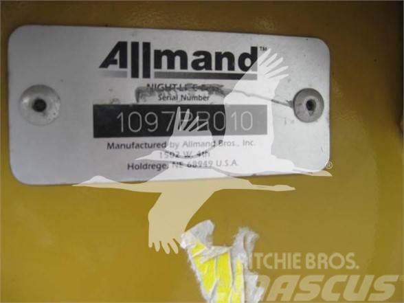 Allmand Bros NIGHT-LITE PRO NL7.5 Tour d'éclairage