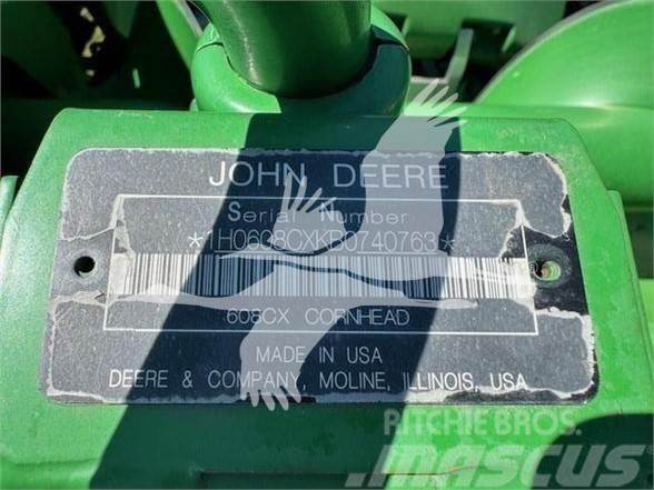 John Deere 608C Barre de coupe pour moissonneuse batteuse