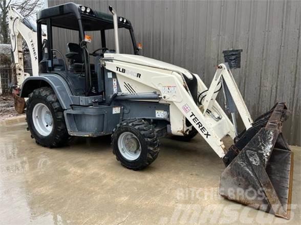 Terex TLB840R Tractopelle