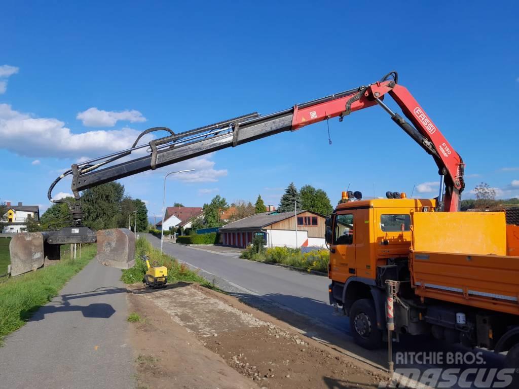 Fassi 130 Grue auxiliaire