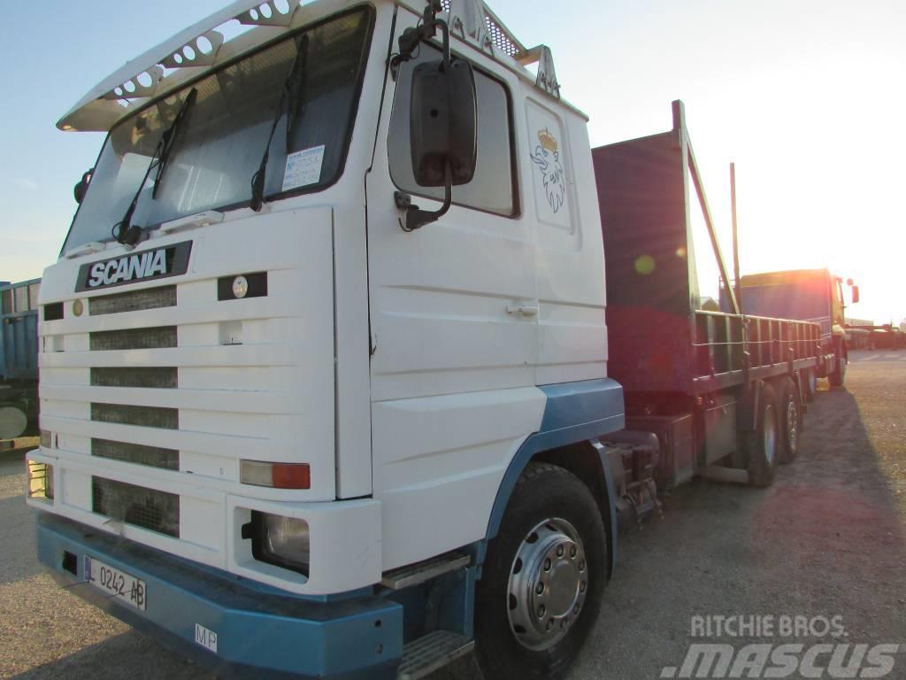 Scania 143 420 6X2 BASCULANTE Camion à rideaux coulissants (PLSC)