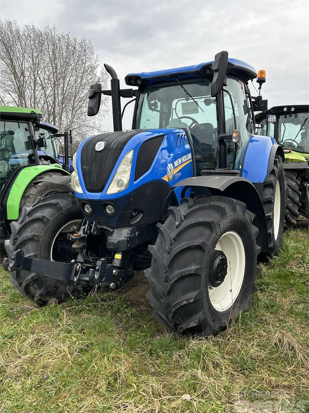New Holland T 7.175 Tracteur