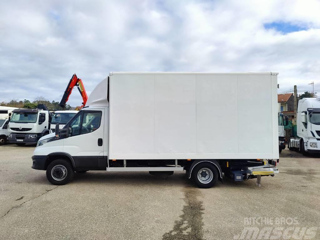 Iveco DAILY 70C18 Camion Fourgon